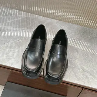 Dolce & Gabbana shiny leather business casual men’s shoes loafers