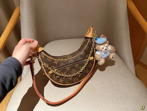 Louis Vuitton Loop