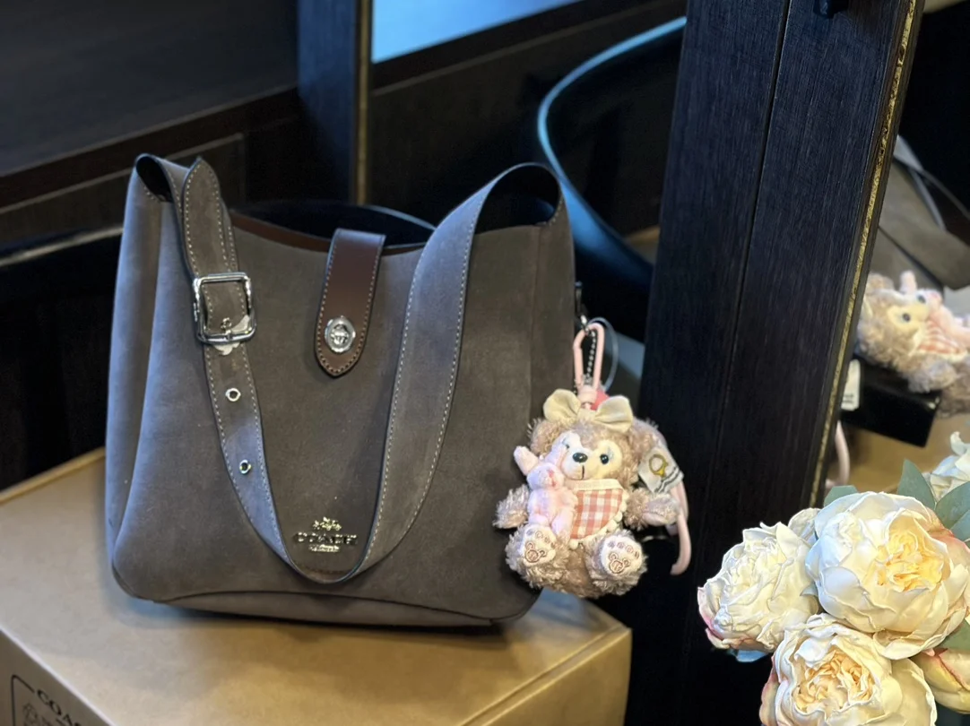 COACH Bucket Bag