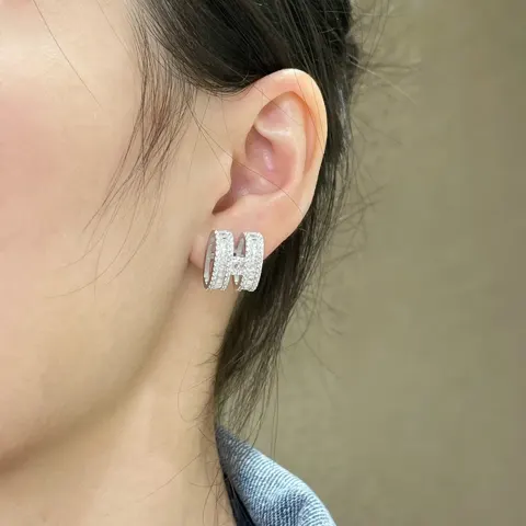 Hermès full diamond H earrings High carbon diamonds are a real test of the craftsman’s