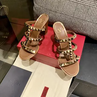 full-stud Valentino rivet classic sandals