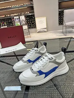 BALLY sports shoes are in classic colors