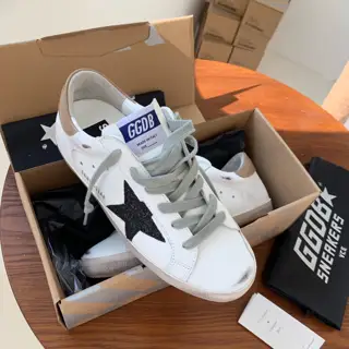 Golden Goose Brown Tail Black Star Couple Style Shoes