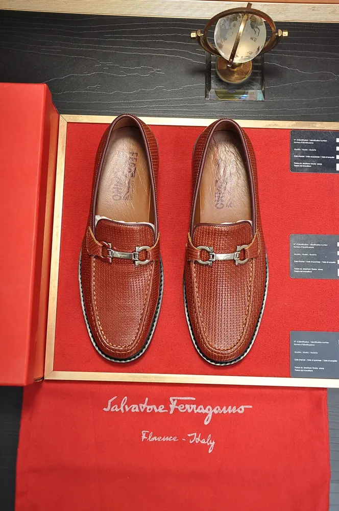 Salvatore Ferragamo casual formal men’s shoes Purchased from Hong Kong counters