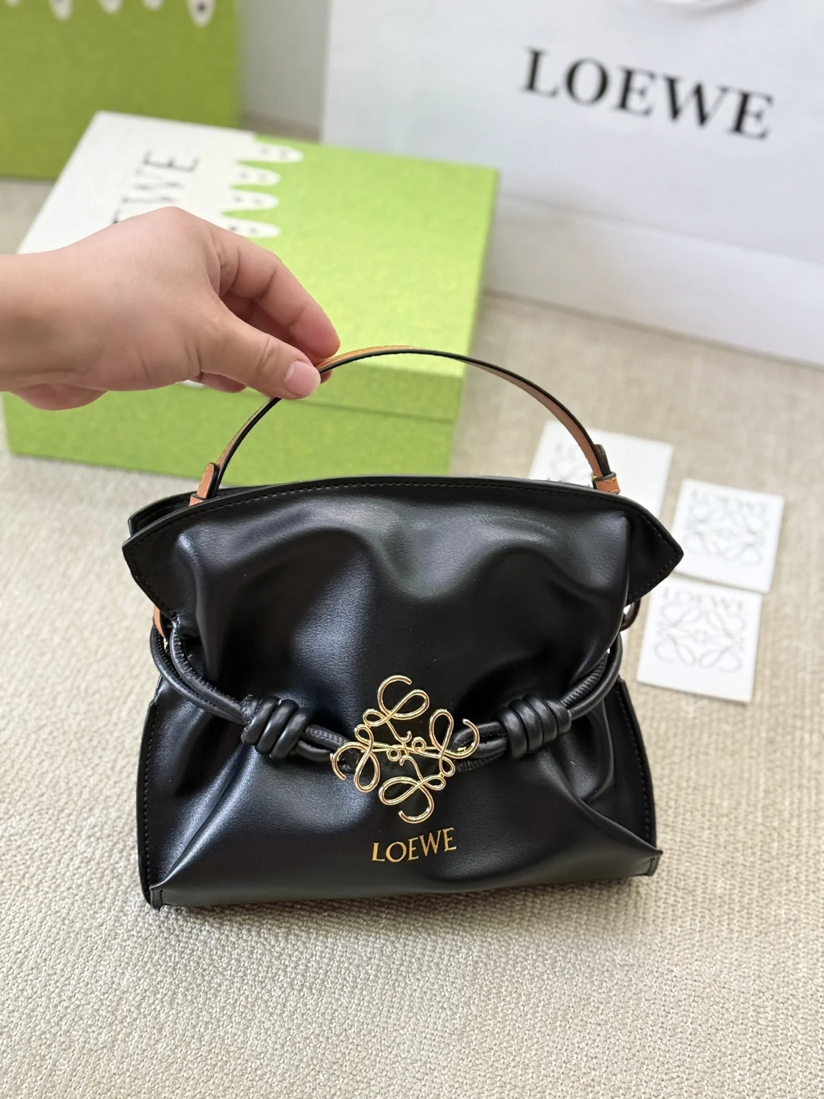 Loewe Flamenco