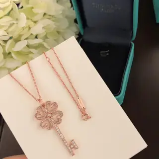 Tiffany series necklace Key-shaped jewelry creativity. As the saying goes