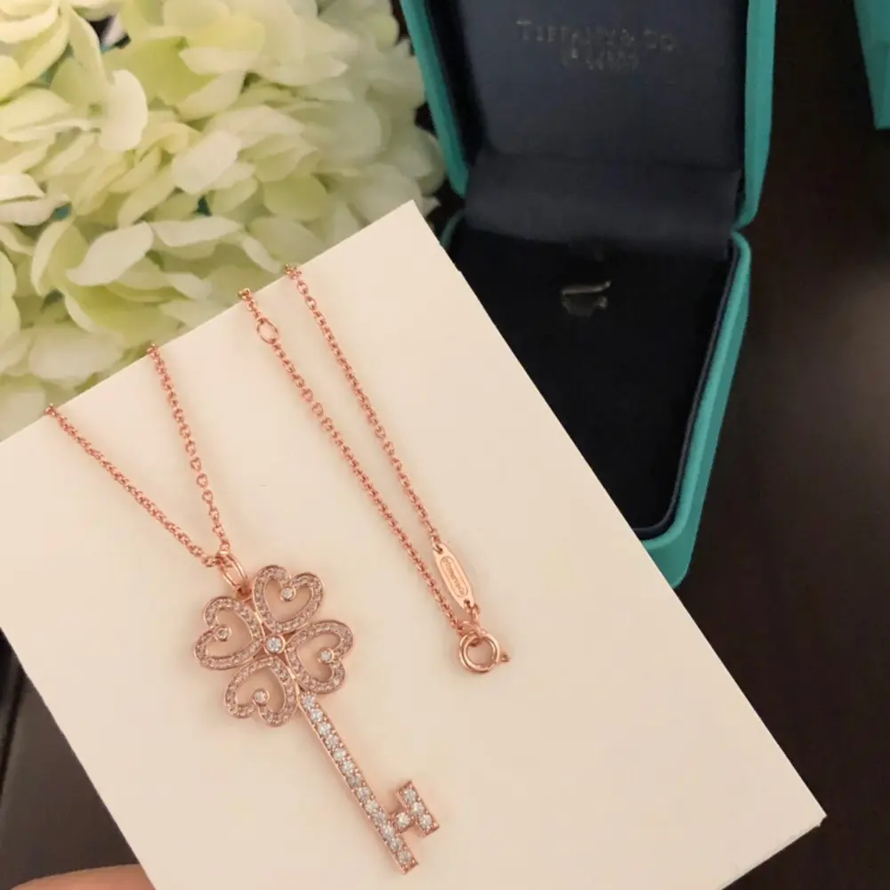 Tiffany series necklace Key-shaped jewelry creativity. As the saying goes