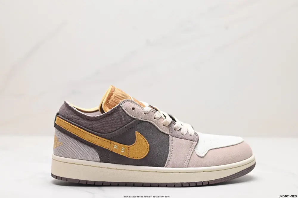 Nike Air Jordan 1 Low Sneakers CZ0775-133
