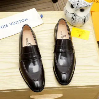 Louis Vuitton new men’s casual business leather shoes