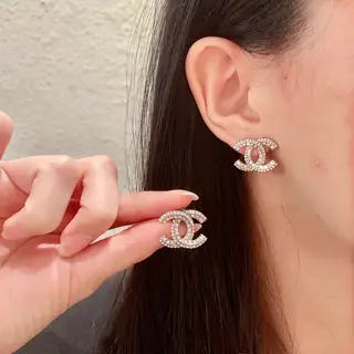 Second-hand Chanel earrings
