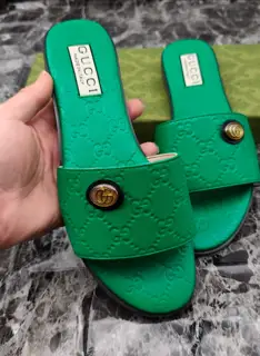 Gucci slippers
