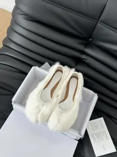 Maison Margiela Tabi Italian vegetable tanned sheepskin