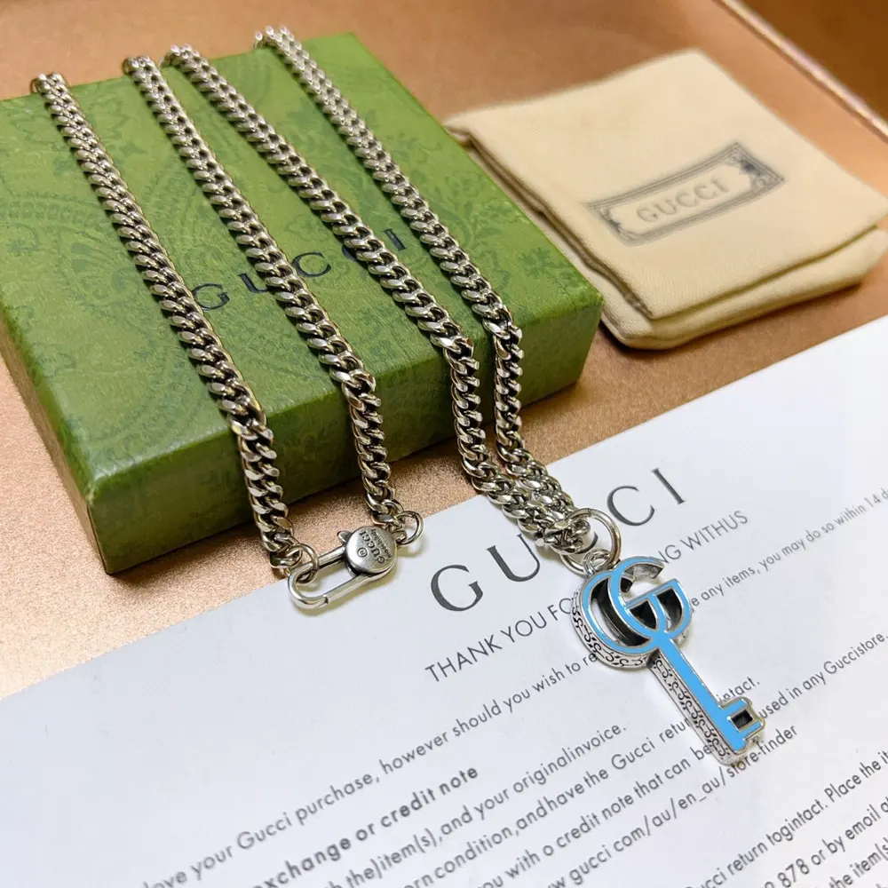 GucciThe latest Gucci necklace with a higher grade chain