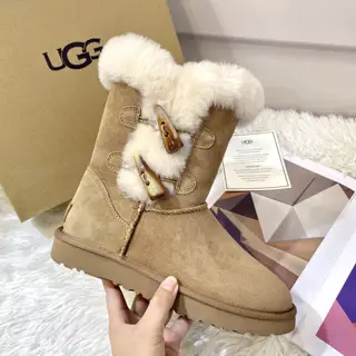 UGG’s new horn button snow boots are here