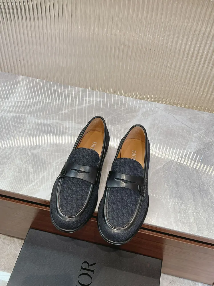 Dior Timeless loafers embody classic elegance. Elegant appearance with slender silhouette