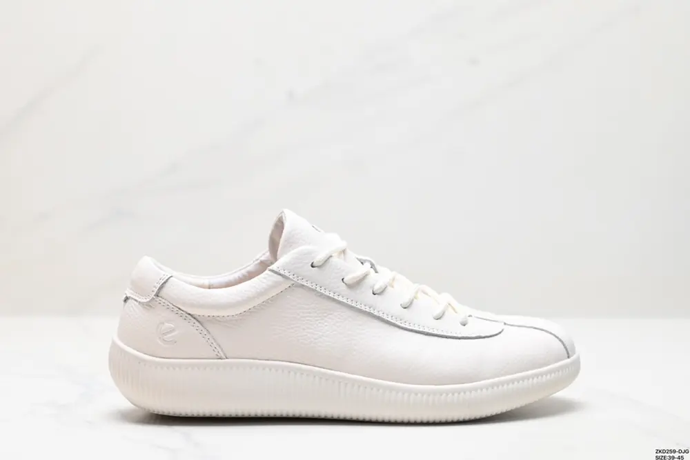 ECCO/ECCO leather casual shoes for men. Lightweight and comfortable round-toe